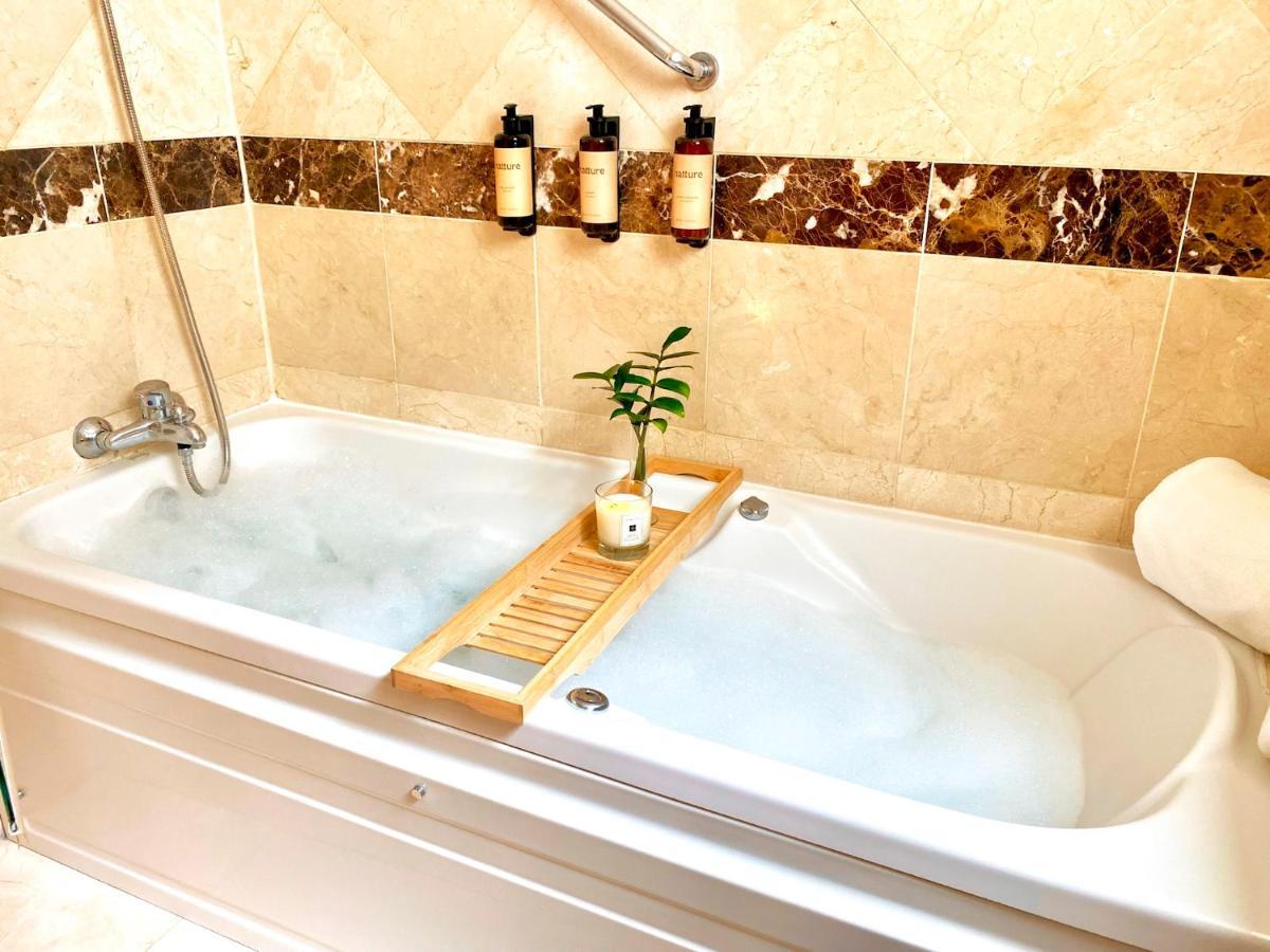 Luxury Villa Masca With Private Heated Pool Free Car Rental In May And June アデヘ エクステリア 写真
